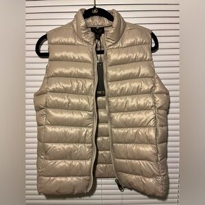 truth by republic vest puffer
